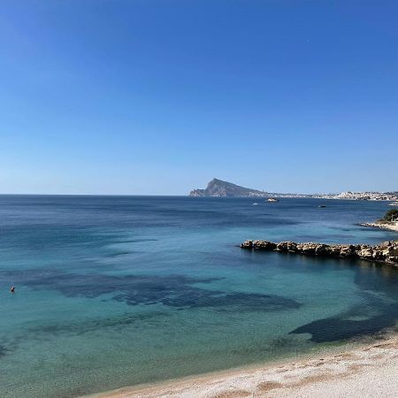 Sunrise Beachfront Apartment By The Marina ألتيا المظهر الخارجي الصورة
