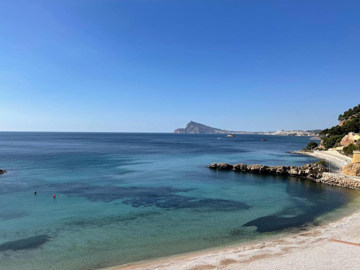 Sunrise Beachfront Apartment By The Marina ألتيا المظهر الخارجي الصورة