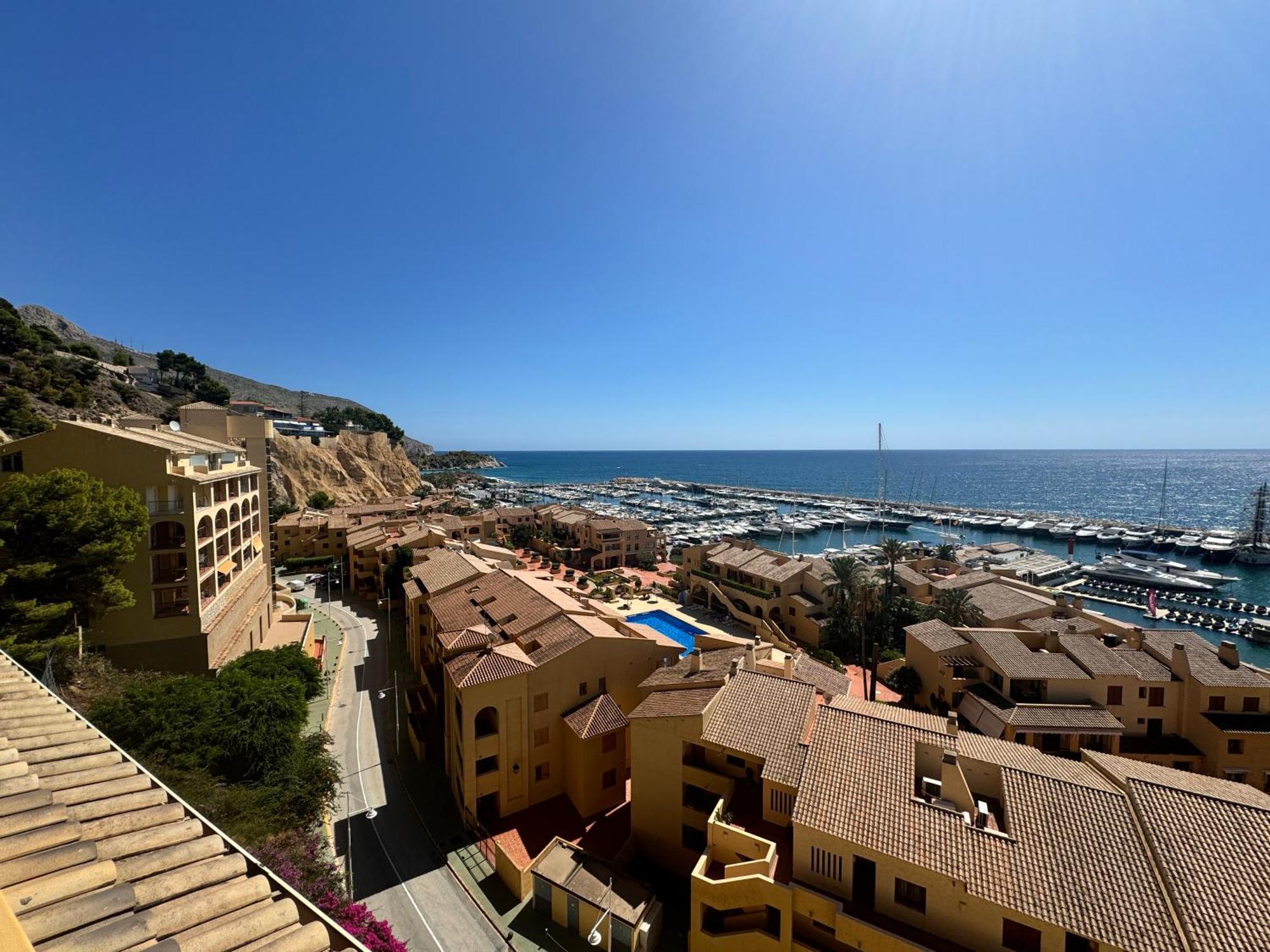 Sunrise Beachfront Apartment By The Marina ألتيا المظهر الخارجي الصورة