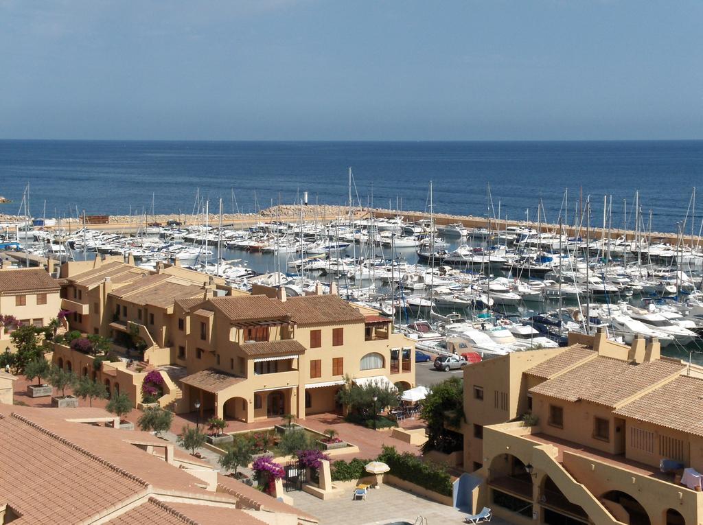 Sunrise Beachfront Apartment By The Marina ألتيا المظهر الخارجي الصورة